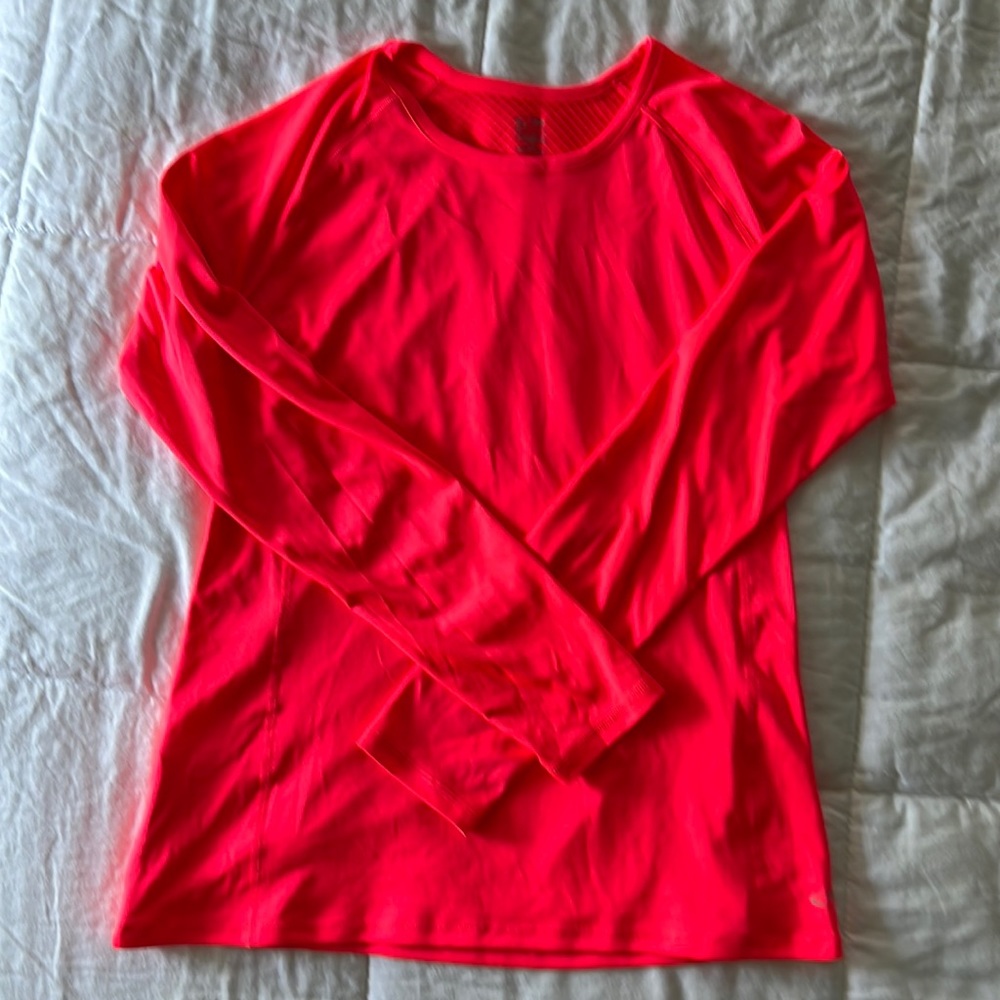 Women’s Long sleeve Champion athletic top.